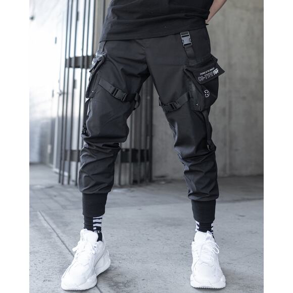 Fabric of the Universe Black 10F Cargo Pants - (C8) NOWT - Picture 1 of 7